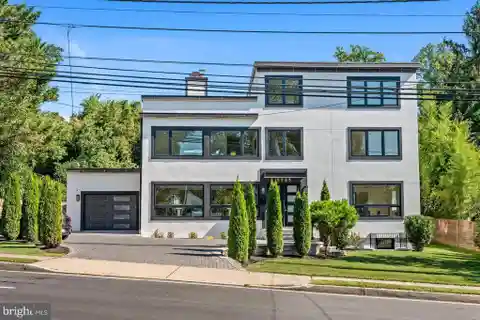 Spectacular 6,000+ Sq Ft Bethesda Contemporary