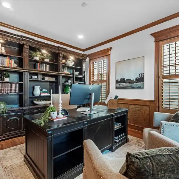 ARCHITECT-DESIGNED HOME WITH GARAGE APARTMENT