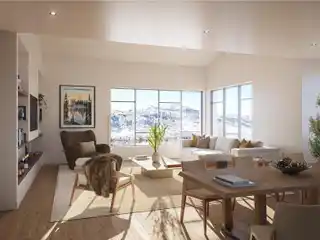 Spacious Second-Floor Residence in the Amble