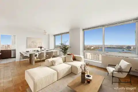 Delightful Home with Spectacular Views