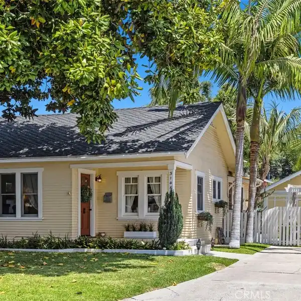 CHARMING HISTORIC HOME NEAR SAN JUAN MISSION