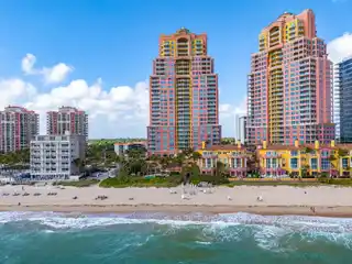 Renovated Penthouse at the Palms in Fort Lauderdale