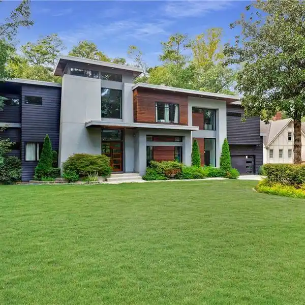 EXCEPTIONAL MODERN RESIDENCE IN THE HEART OF BUCKHEAD