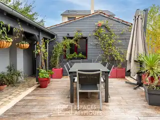 Architect-Designed Loft with Studio