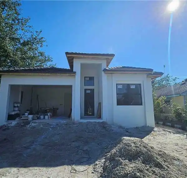 BEAUTIFUL NEW CONSTRUCTION