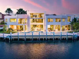 Modern Malibu-inspired Sanctuary Point Estate