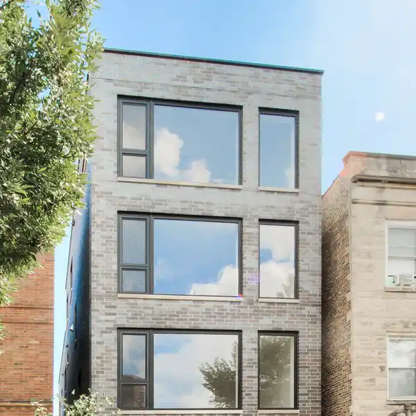 WEST TOWN PENTHOUSE WITH PRIVATE ROOF DECK