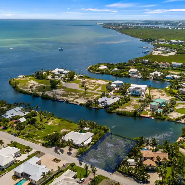 SPACIOUS LOT IN THE SHORES