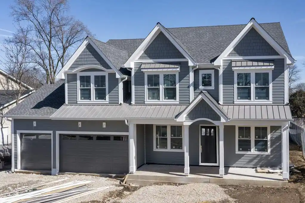 New Home in an Unbeatable In-town Location