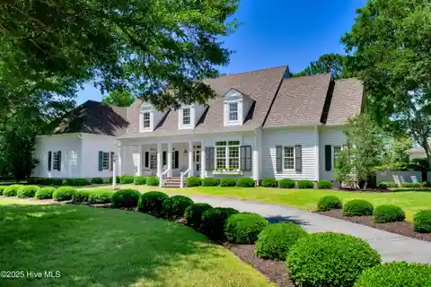 Elegant Lakefront Home