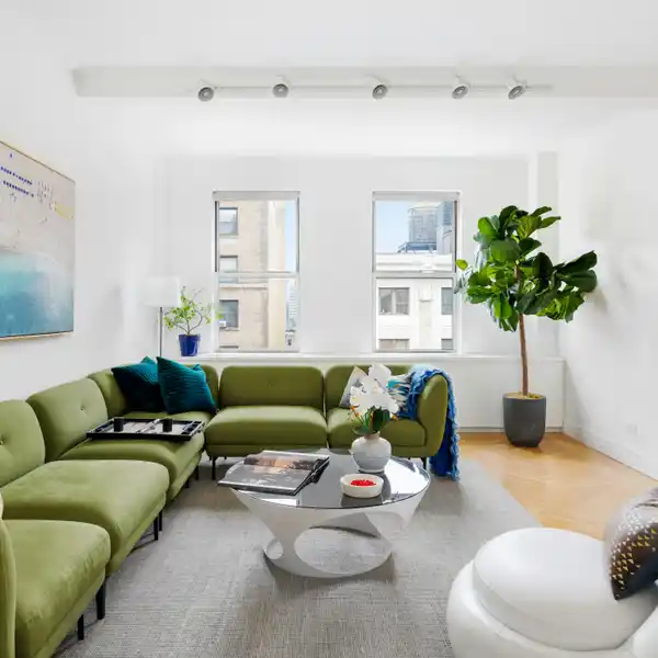 RENOVATED MODERN HOME ON BELOVED MUSEUM BLOCK
