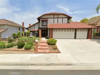 Luxury Living in Prestigious Spyglass