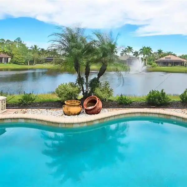 METICULOUSLY MAINTAINED DAVINCI ESTATE HOME