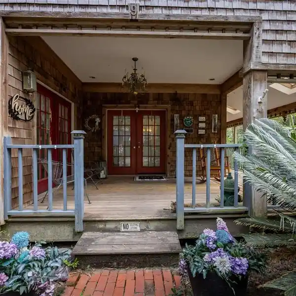 CHARMING MULTI-HOME PROPERTY