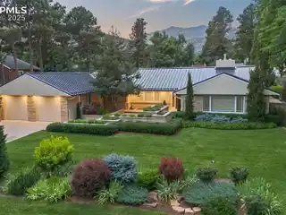 Unmatched Broadmoor Living