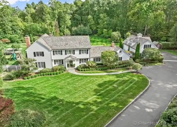 STUNNING UPDATED COLONIAL