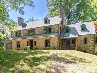 Vintage Estate for Equestrian and Nature Lovers