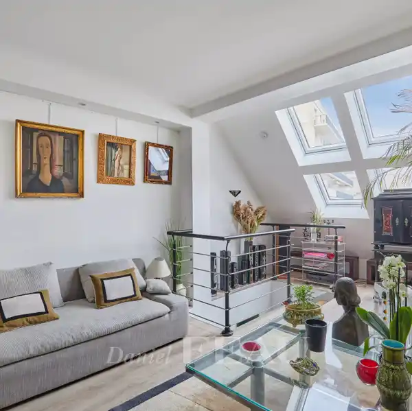 DESIGNER-RENOVATED DUPLEX IN PRIME LOCATION
