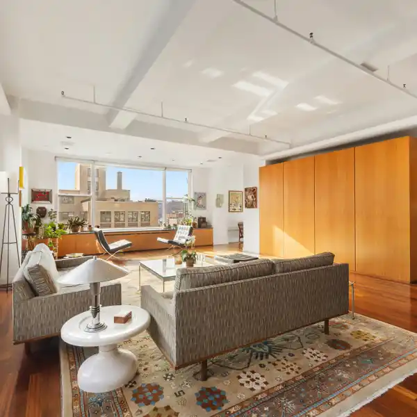 SUNLIT LOFT IN PRIME CHELSEA