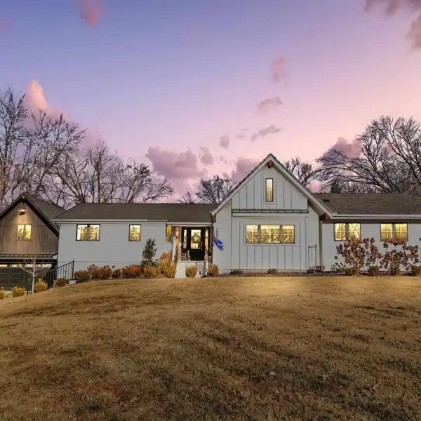 UPDATED RANCH FULL OF AMAZING FEATURES