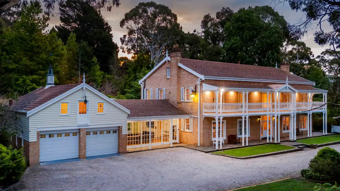 Extraordinary 10.5-acre Estate