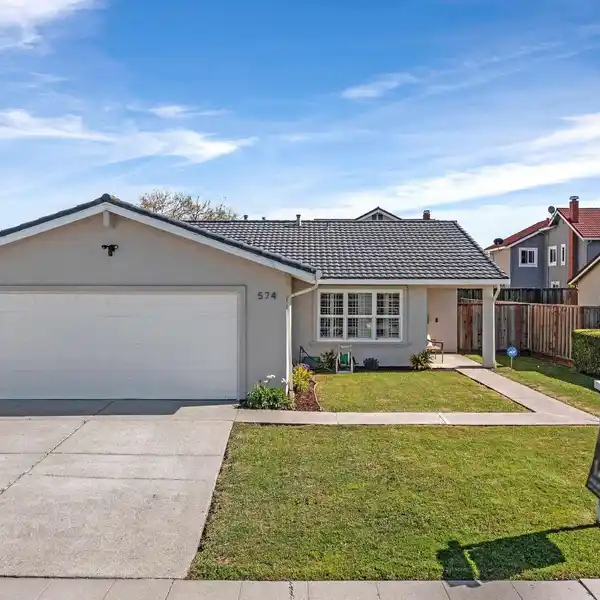LOVELY RANCH-STYLE HOME