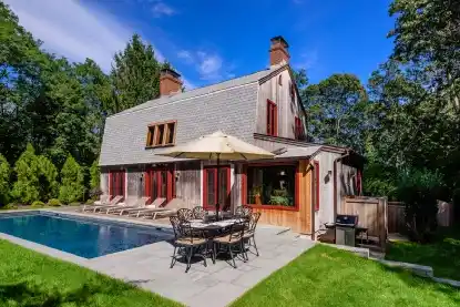 LOVELY HOME IN A PRIVATE SETTING FOR RENT