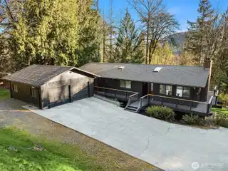 Serene 2.73-Acre Sanctuary
