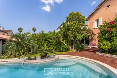 Hidden Oasis Steps from Historic Hyères Center