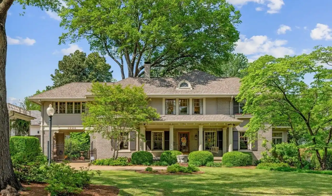 Meticulously Maintained Central Gardens Home