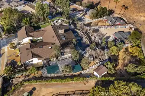 Modern Ranch Equestrian Estate with Guest House