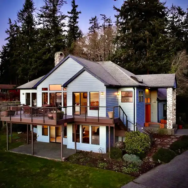 ONE-OWNER CUSTOM HOME WITH SWEEPING VIEWS
