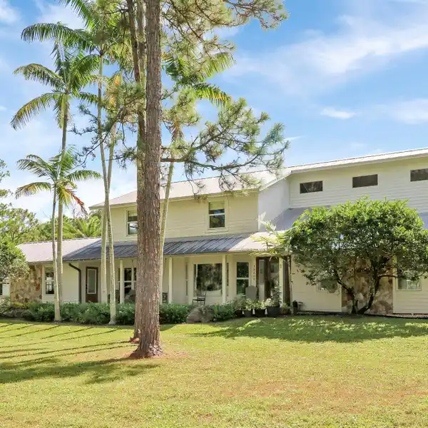 FARMHOUSE RETREAT IN THE HEART OF JUPITER FARMS
