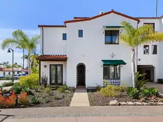 Luxury Turn-key Residence at Estancia