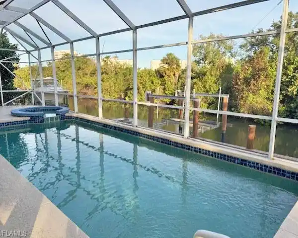 BRIGHT AND AIRY CANAL-FRONT HOME