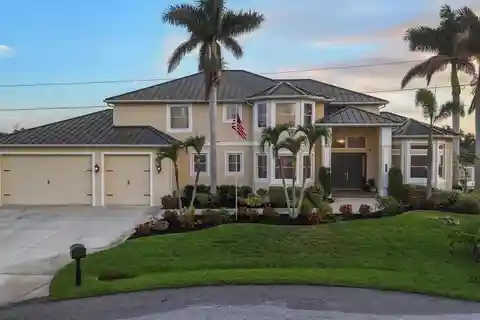 Unmatched Waterfront Living at Paradise Point