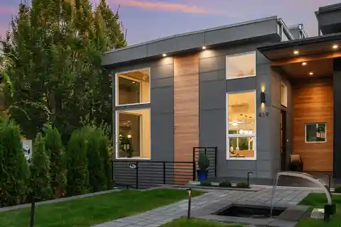 New Home Blending Luxury and Comfort