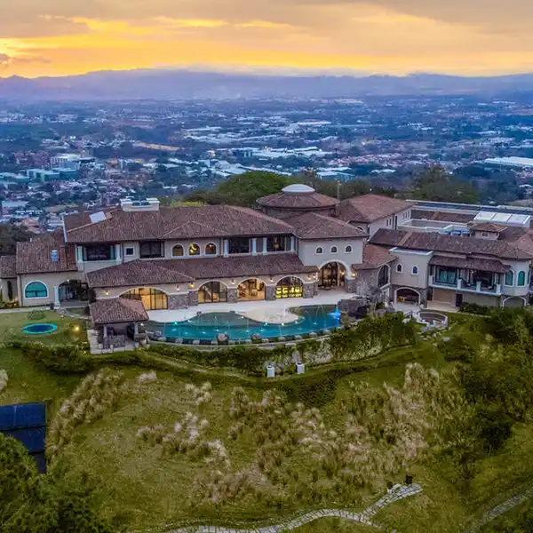 THE MAGNUM ESTATE COSTA RICA
