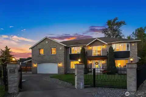 Sprawling Estate in a Central Location