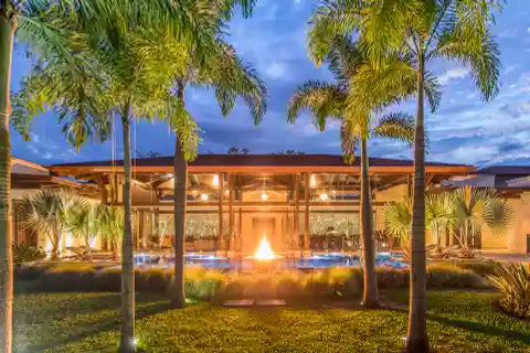 Tropical Dream Villa in Santa Ana