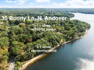 Sprawling Contemporary Residence with Prime Lakefront