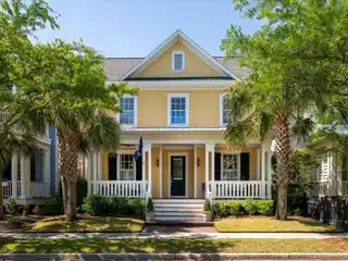 Urban Sophistication with Hometown Ambiance