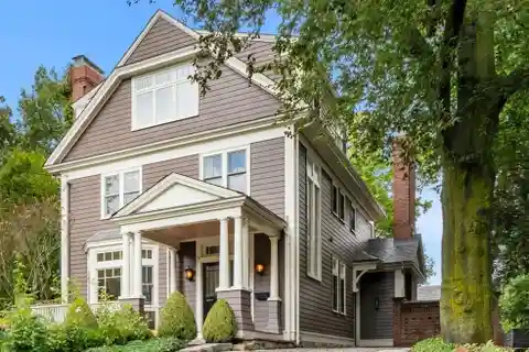 Exquisite Arts & Crafts Style Home in Historic Pill Hill