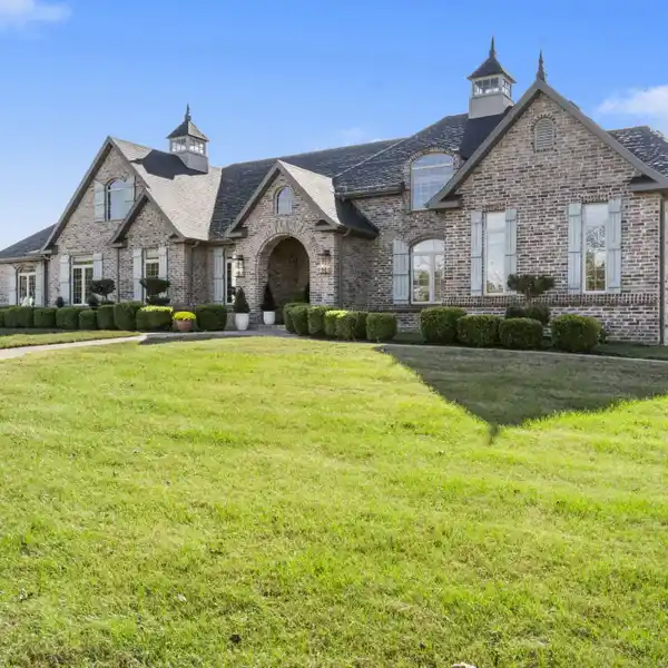 GORGEOUS FRENCH COUNTRY ESTATE WITH PANORAMIC VIEWS