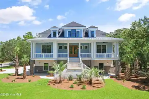 Luxury Coastal Living in Seascape at Holden Plantation
