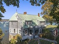 CLASSIC WATERFRONT HOME IN MARBLEHEAD