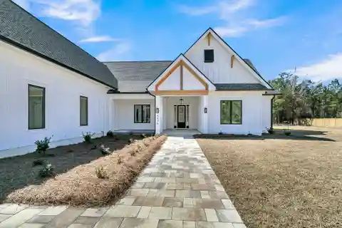 Gorgeous New Open-Concept Home