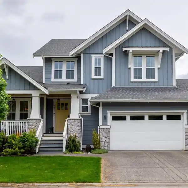 CUSTOM EXECUTIVE HOME BACKING ONTO THE FORT-TO-FORT TRAIL