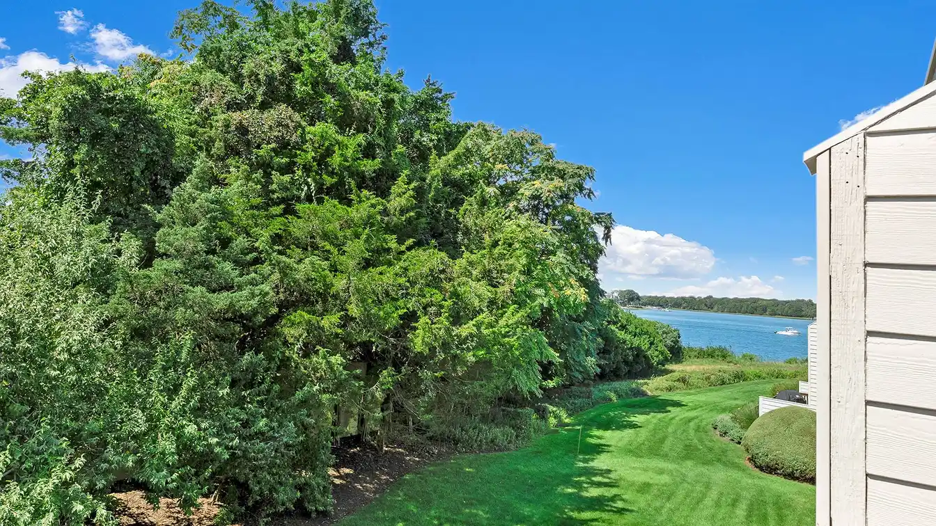Renovated Waterfront Townhouse for Rent