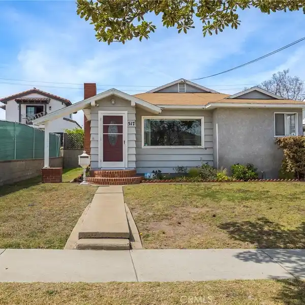 CHARMING AND VERSATILE TWO-UNIT PROPERTY